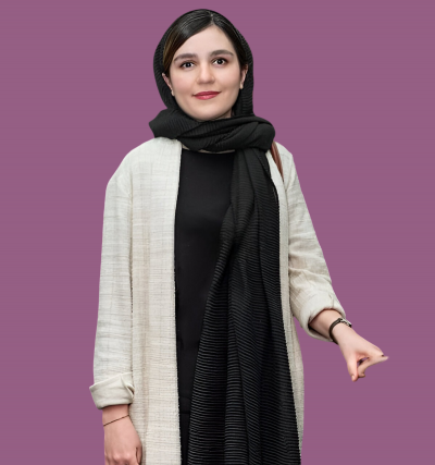 مونا احمدی